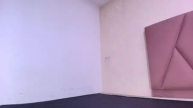 arl chloee online show from October 3, 2025, 3:09 am