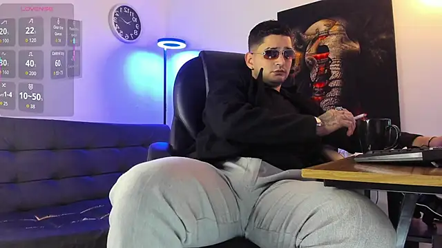 Snapshot of Nicolas_Fellener chatting on February 27, 2026, 4:34 am Nicolas Fellener online show from February 27, 2026, 4:34 am