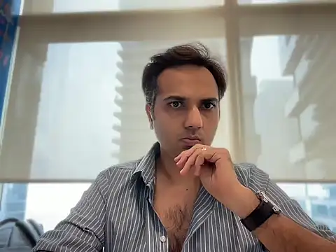 Snapshot of immog727 chatting on February 1, 2026, 9:18 am immog727 online show from February 1, 2026, 9:18 am