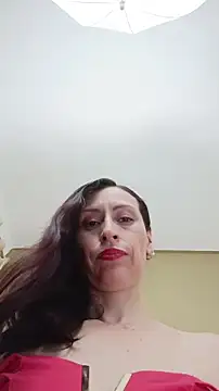 Snapshot of AliceRossi chatting on June 18, 2026, 4:23 pm AliceRossi online show from June 18, 2026, 4:23 pm