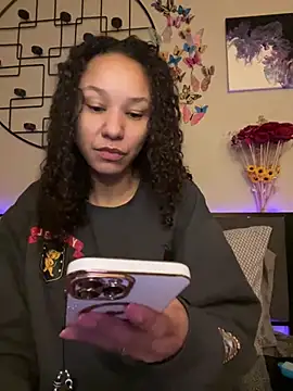  Neeka  online show from January 4, 2025, 11:33 am