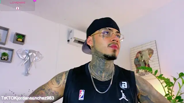 JordanSmiith  online show from March 11, 2026, 9:09 pm