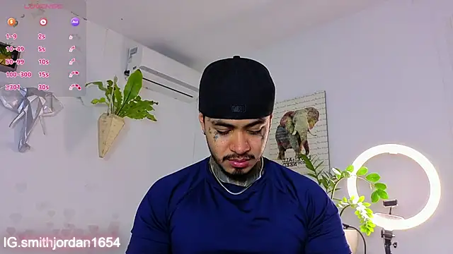 JordanSmiith  online show from November 25, 2025, 7:58 pm