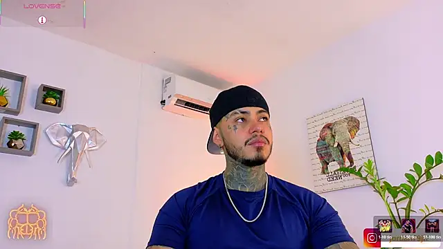 Snapshot of JordanSmiith_ chatting on July 2, 2026, 10:05 pm JordanSmiith online show from July 2, 2026, 10:05 pm