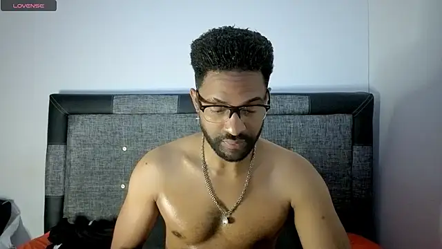 bbcblackhot34 online show from October 9, 2025, 3:29 am