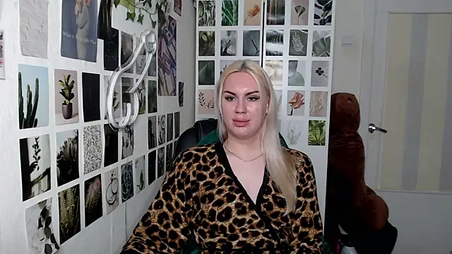 CapriScorpion online show from October 25, 2025, 12:28 pm