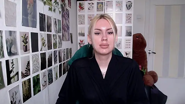 CapriScorpion online show from April 15, 2026, 11:16 am