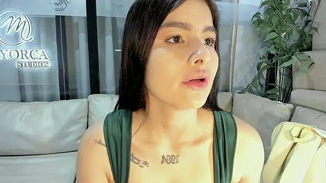 AnneDixie online show from February 16, 2026, 3:05 am