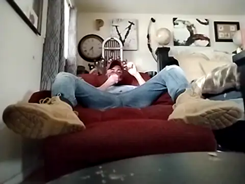 Snapshot of prettyboi6992 chatting on November 19, 2025, 9:37 pm prettyboi6992 online show from November 19, 2025, 9:37 pm