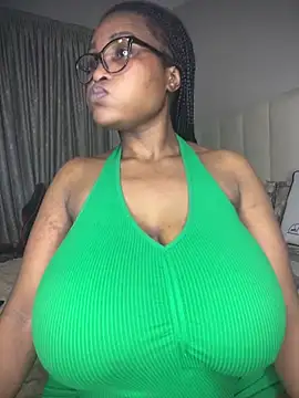 Bustygoddess32 online show from March 19, 2026, 2:44 am