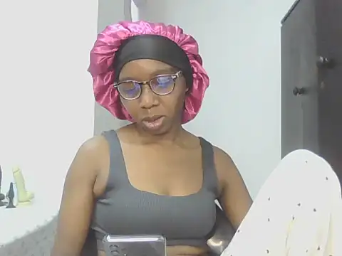 Sexxybella27 online show from October 30, 2025, 7:33 pm