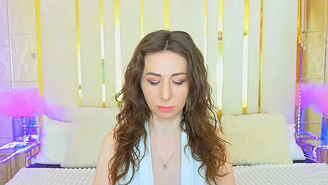 KimmmLi online show from May 29, 2026, 5:46 am