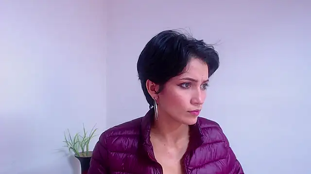Snapshot of Hannaaaa__ chatting on December 18, 2024, 4:28 pm Hannaaaa online show from December 18, 2024, 4:28 pm
