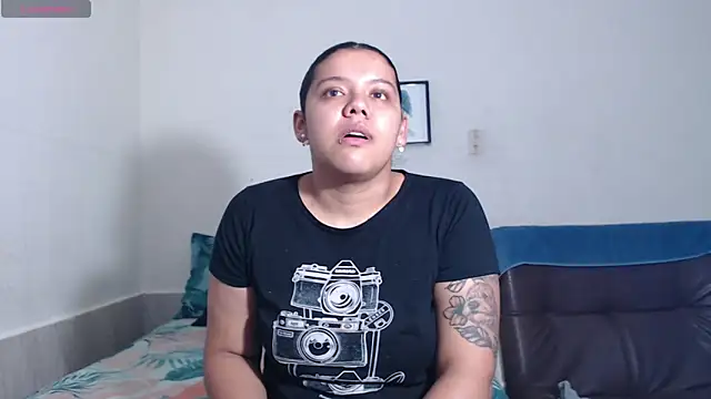 agata 22 online show from February 7, 2026, 3:25 am