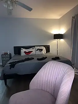 DestineeJayde online show from October 20, 2025, 5:31 am