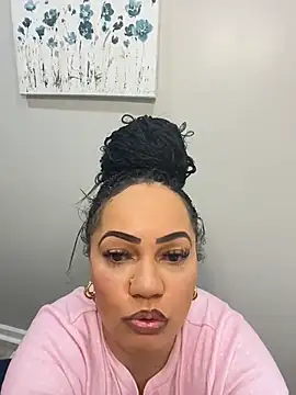 Snapshot of DestineeJayde chatting on March 26, 2026, 3:38 am DestineeJayde online show from March 26, 2026, 3:38 am