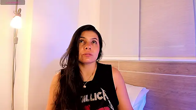 miaa daniels online show from April 16, 2026, 9:39 pm