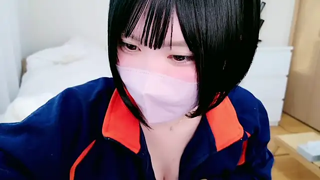 Snapshot of _HIKARU_ chatting on January 5, 2025, 6:56 am HIKARU online show from January 5, 2025, 6:56 am