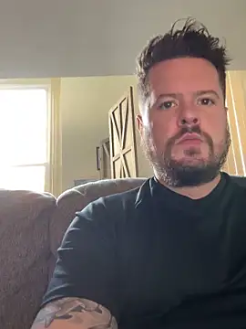 husband4555 online show from November 26, 2025, 7:25 pm