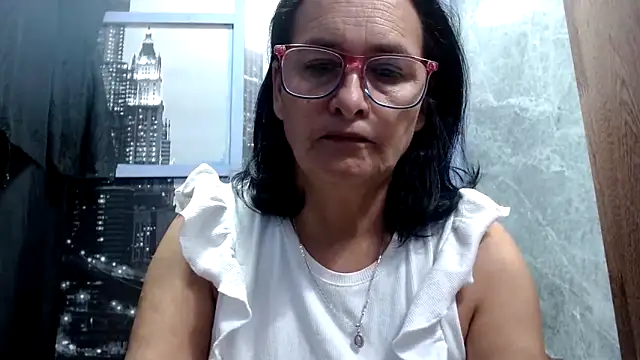 Nastylatinaxxx online show from May 7, 2026, 11:35 am