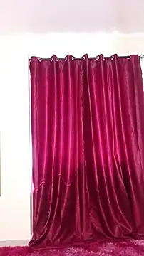 Snapshot of The-Peach-Flexer chatting on May 21, 2026, 10:23 am The-Peach-Flexer online show from May 21, 2026, 10:23 am