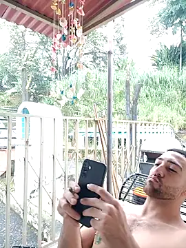 sebasxx97 online show from February 16, 2026, 12:59 pm