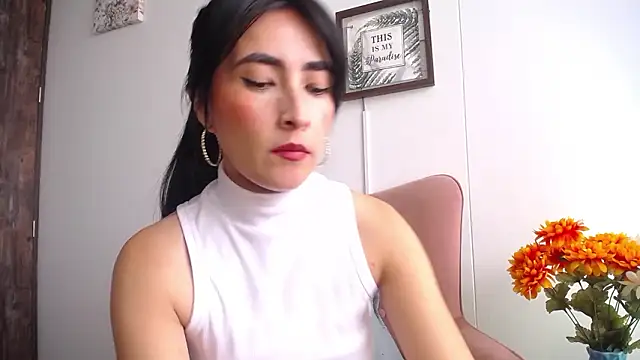 JainaRogers online show from February 3, 2026, 4:56 pm