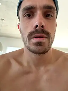 Snapshot of mightgogay chatting on September 19, 2025, 8:46 pm mightgogay online show from September 19, 2025, 8:46 pm