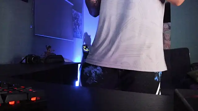 Snapshot of Sisoyalejo420 chatting on February 18, 2026, 12:41 am Sisoyalejo420 online show from February 18, 2026, 12:41 am