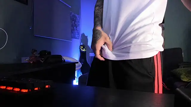 Snapshot of Sisoyalejo420 chatting on February 14, 2026, 4:02 am Sisoyalejo420 online show from February 14, 2026, 4:02 am