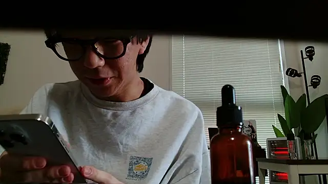 POCARI SWEAT online show from April 3, 2026, 4:41 am