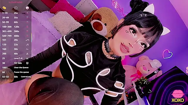 sweettdoll scarlett online show from February 13, 2025, 7:35 am