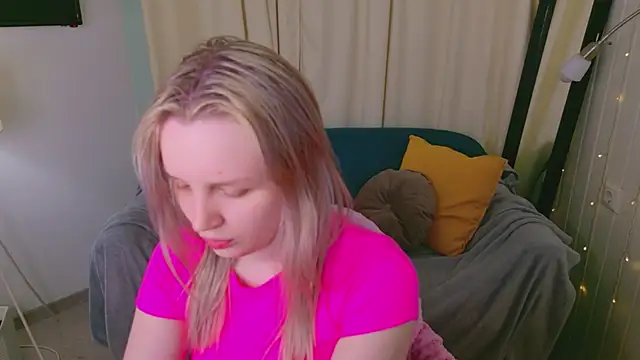 Beatrica Klein online show from March 24, 2026, 3:45 pm