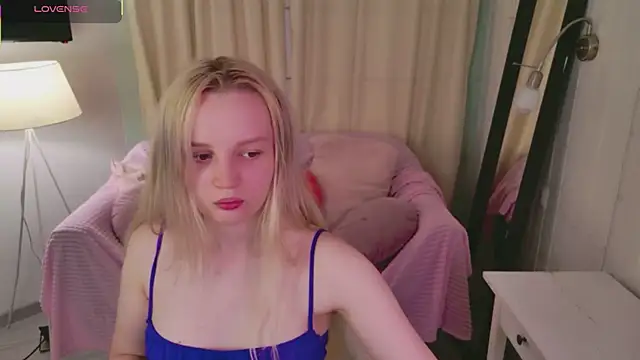 Snapshot of Beatrica_Klein chatting on May 30, 2026, 11:49 am Beatrica Klein online show from May 30, 2026, 11:49 am