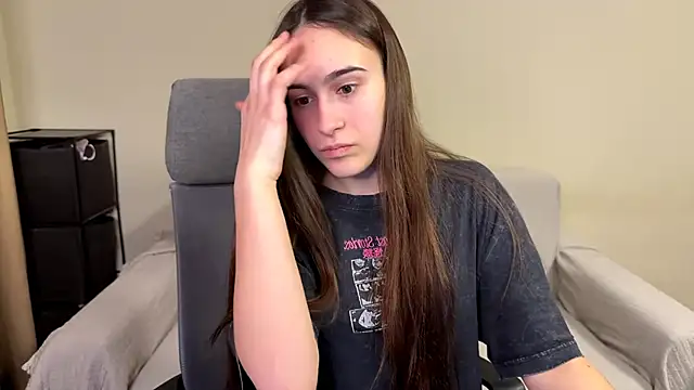 AliceKolltt online show from March 10, 2026, 8:46 pm