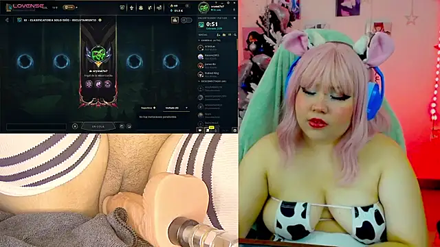 crystal7u7 online show from November 20, 2025, 11:22 am