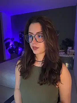 EmaSaenz online show from July 27, 2026, 10:06 pm