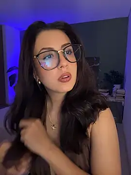 EmaSaenz online show from July 25, 2026, 11:55 pm