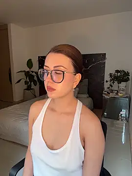 EmaSaenz online show from February 20, 2026, 5:59 pm