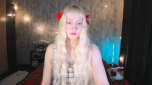 MariaMango online show from November 15, 2025, 10:58 pm