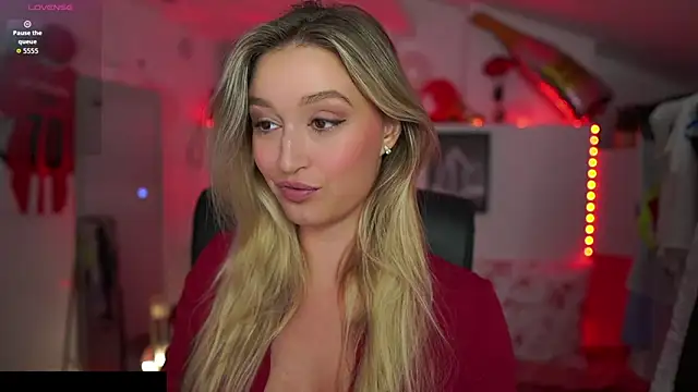 Snapshot of Alexis___Texas chatting on September 14, 2025, 6:08 pm Alexis   Texas online show from September 14, 2025, 6:08 pm