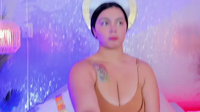 alina stark online show from April 14, 2026, 7:41 pm