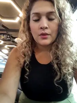 Sara smiiith211 online show from March 15, 2025, 2:14 am