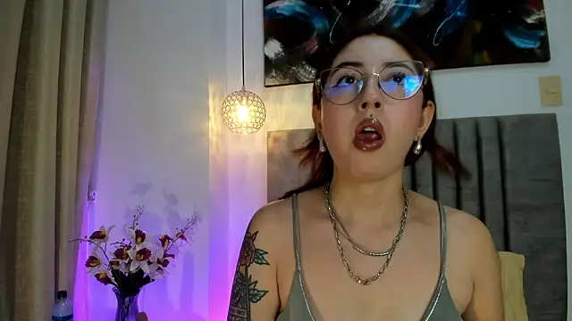 Emilywatsonn online show from October 22, 2025, 12:32 am