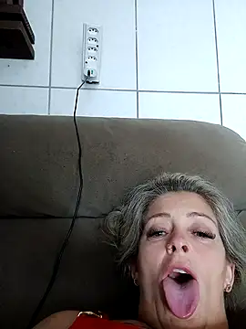 marcialoira online show from March 3, 2026, 7:43 pm