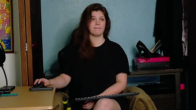 Snapshot of TreeJeanne chatting on October 13, 2025, 1:29 am TreeJeanne online show from October 13, 2025, 1:29 am