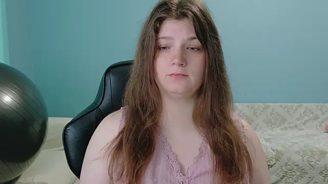 Snapshot of TreeJeanne chatting on July 5, 2026, 7:32 pm TreeJeanne online show from July 5, 2026, 7:32 pm