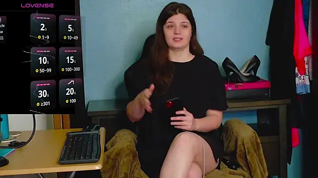 TreeJeanne online show from December 3, 2025, 2:45 am