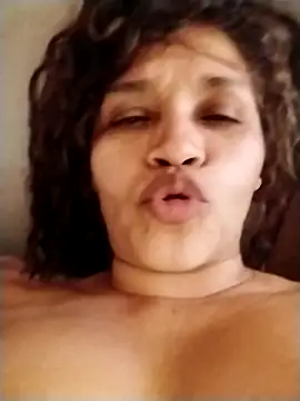 Snapshot of Alma_Sexyy chatting on October 25, 2025, 5:46 pm Alma Sexyy online show from October 25, 2025, 5:46 pm