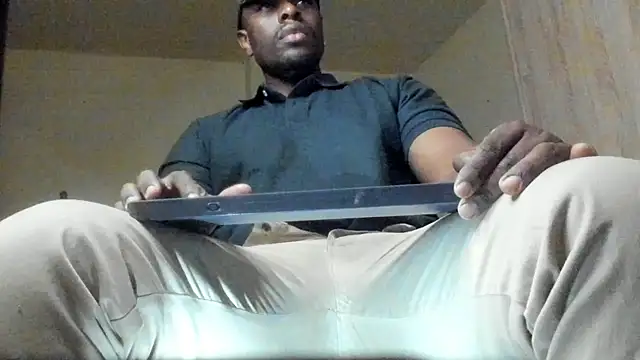 Snapshot of thomas_santtos1 chatting on July 13, 2026, 1:54 pm thomas santtos1 online show from July 13, 2026, 1:54 pm